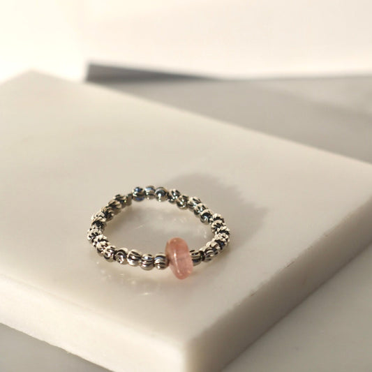 ROSE QUARTZ BEAD RING IN PLATINUM