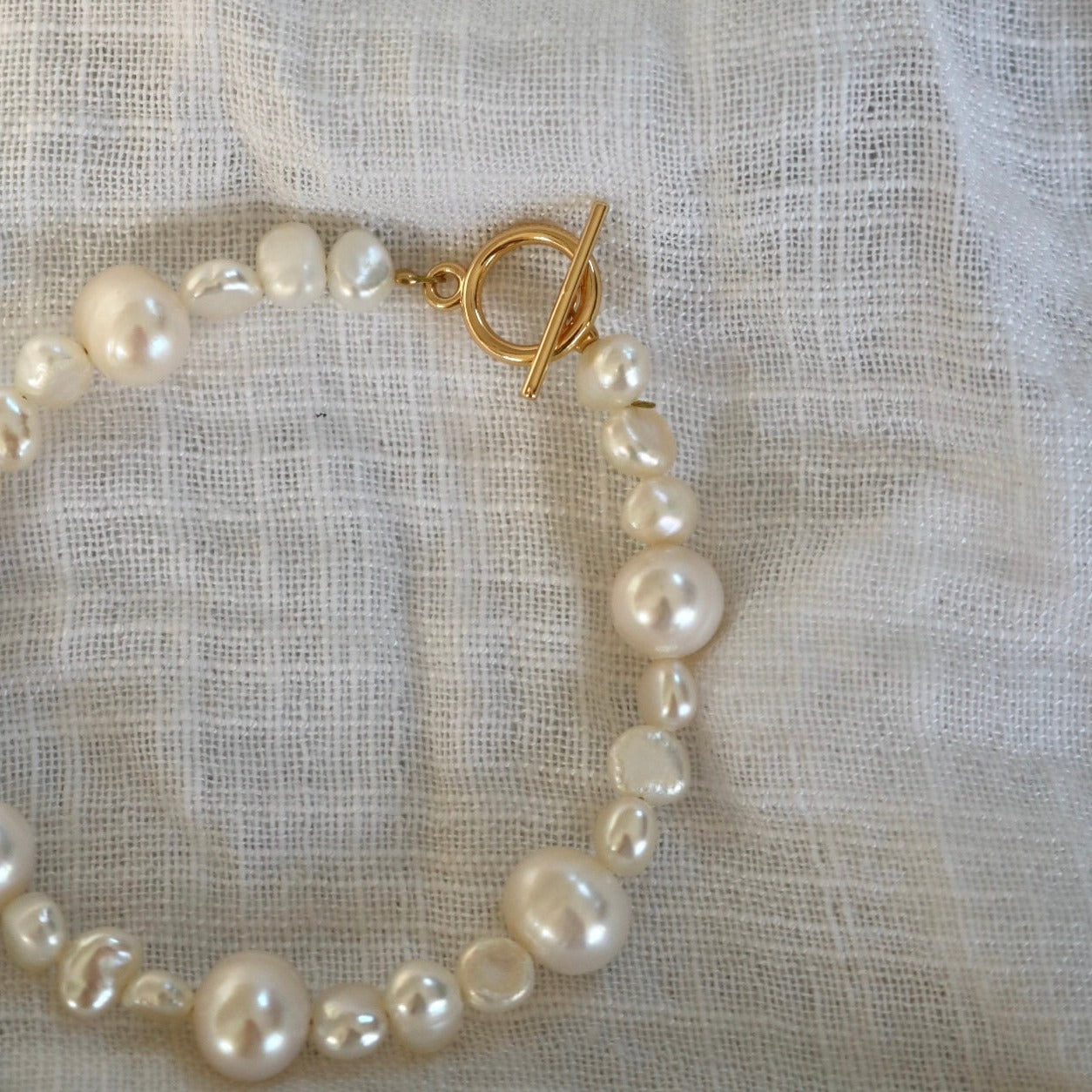 CALLIE PEARL BEADED BRACELET IN 18K GOLD