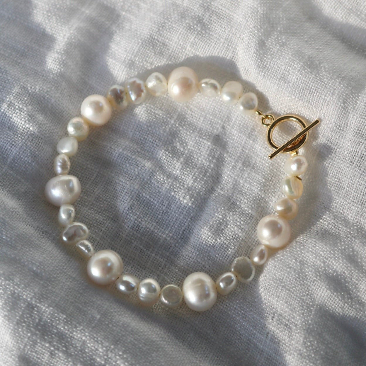 CALLIE PEARL BEADED BRACELET IN 18K GOLD