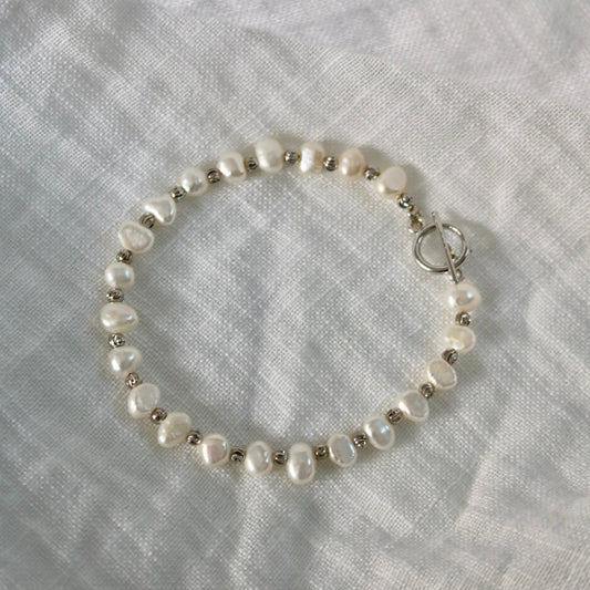 NOVA PEARL BEADED BRACELET IN PLATINUM