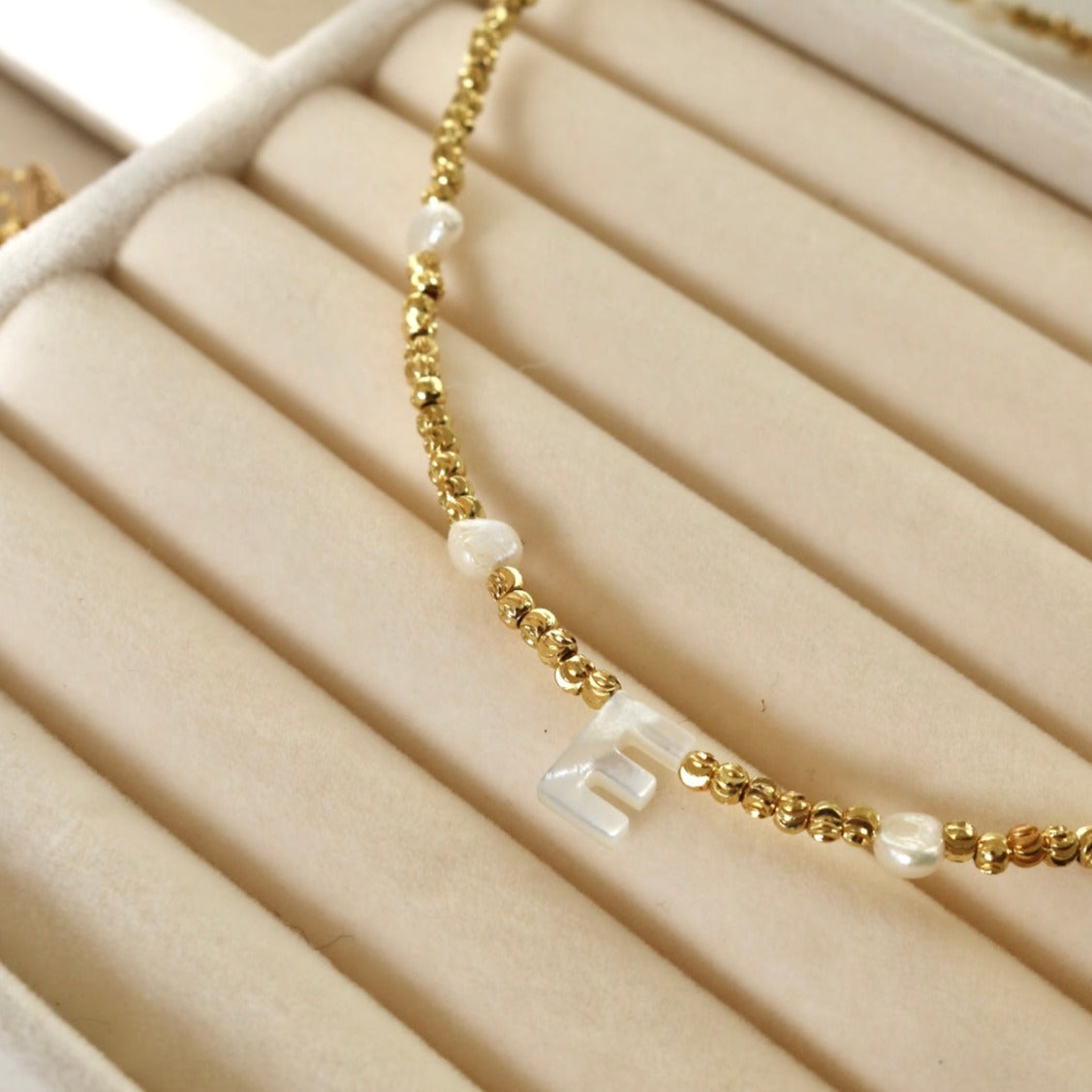 POSEY SHELL INITIAL LETTER NECKLACE IN 18K GOLD