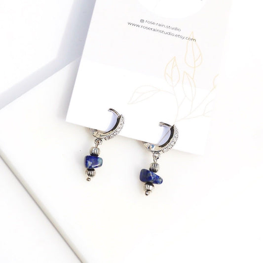 IVY LAPIS LAZULI HUGGIE EARRINGS IN PLATINUM