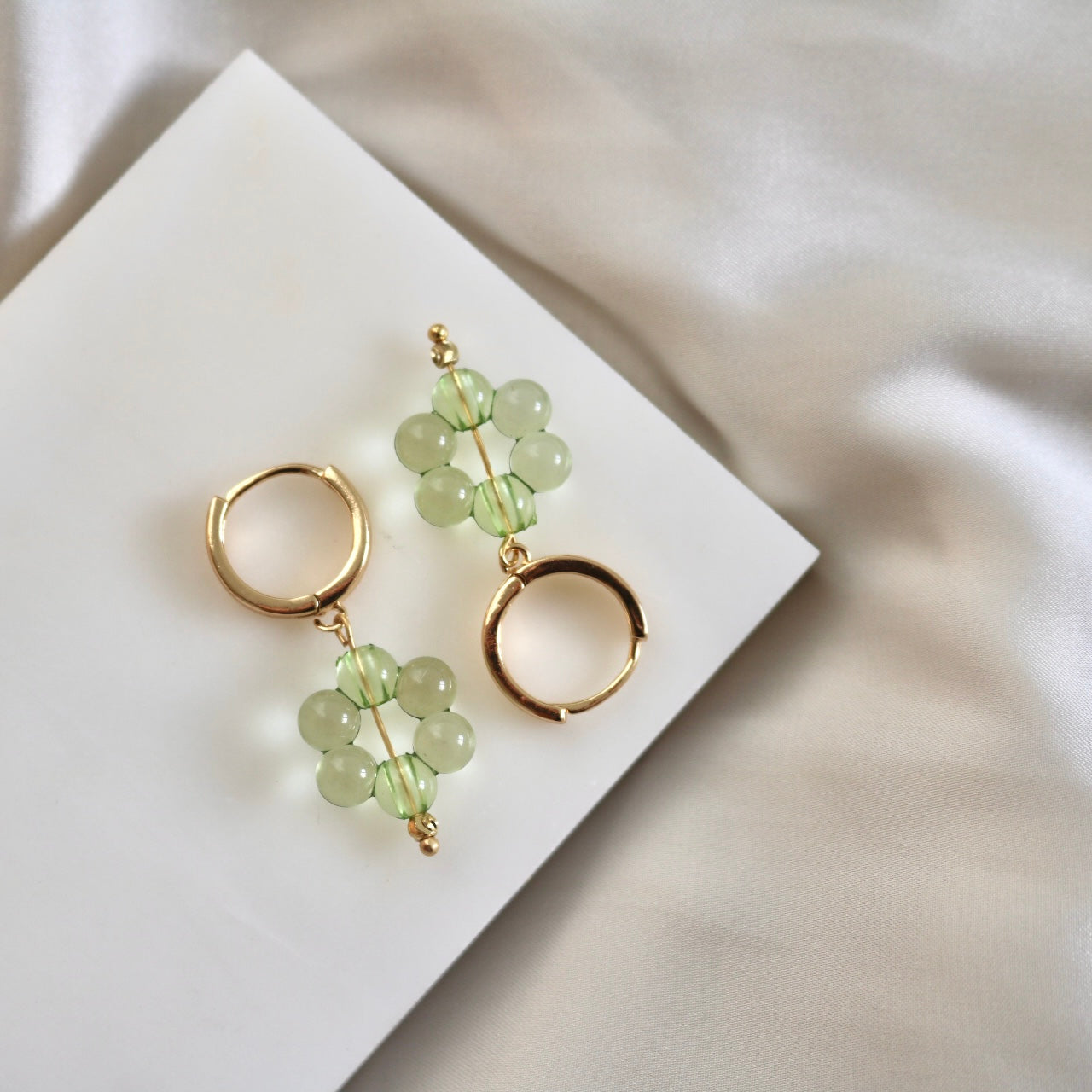 GREEN FLOWER POWER HUGGIE EARRINGS IN 18K GOLD