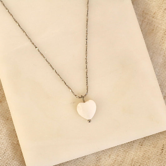 FRESHWATER SHELL HEART NECKLACE IN SILVER