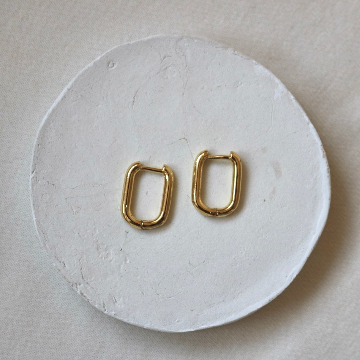 CELESTE HOOPS IN 18K GOLD