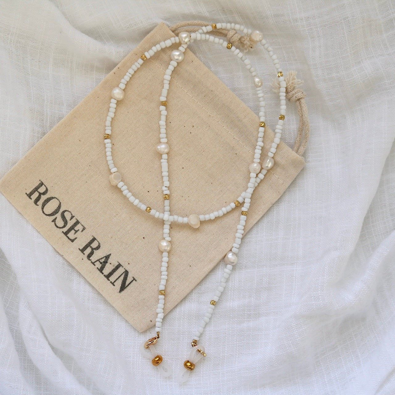 FRESHWATER PEARL SUNGLASSES CHAIN IN 18K GOLD