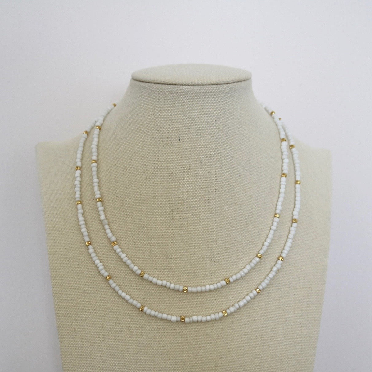 DAHLIA BEADED NECKLACE