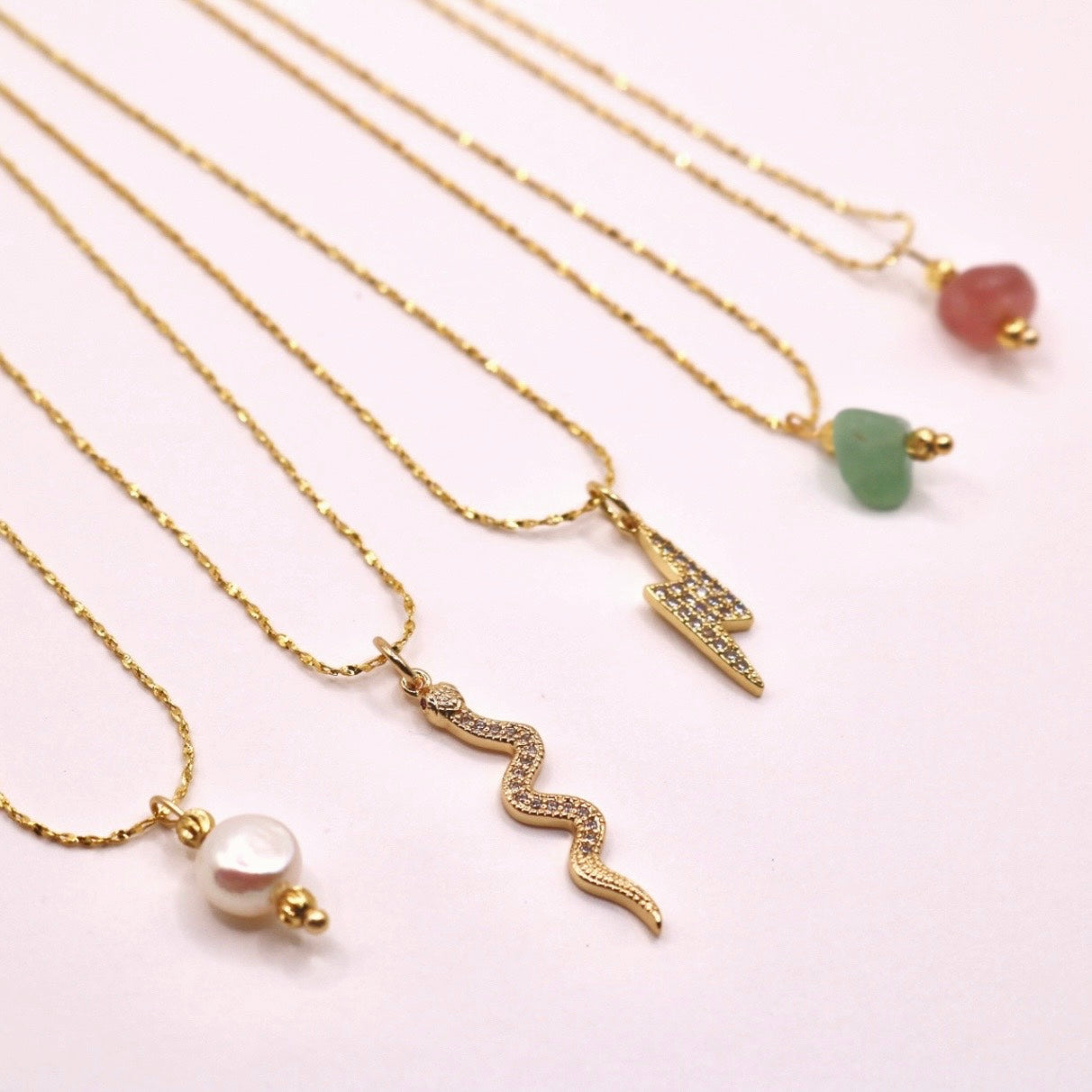 ROSE QUARTZ NECKLACE IN 18K GOLD