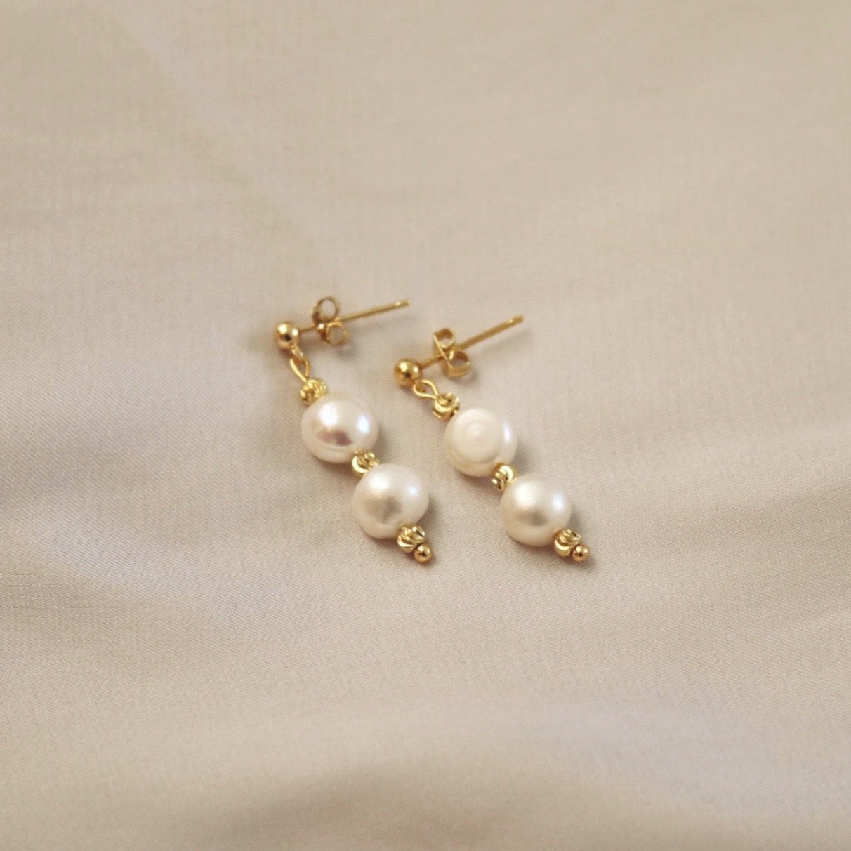 SUNRISE FRESHWATER PEARL STUDS IN 18K GOLD