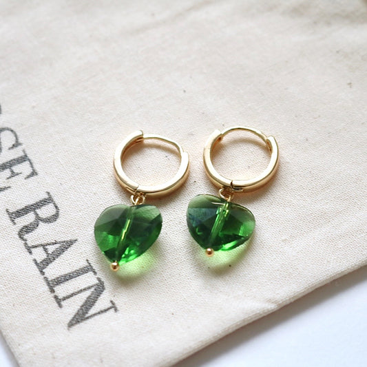 GREEN SWEETHEART HUGGIES IN 18K GOLD