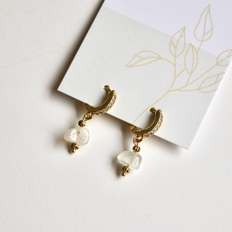 IVY MOONSTONE HUGGIE EARRINGS IN 18K GOLD